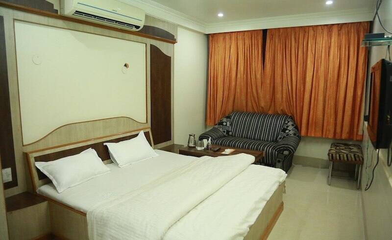 Hotel Raj Sheronz, Sri Ganganagar 4